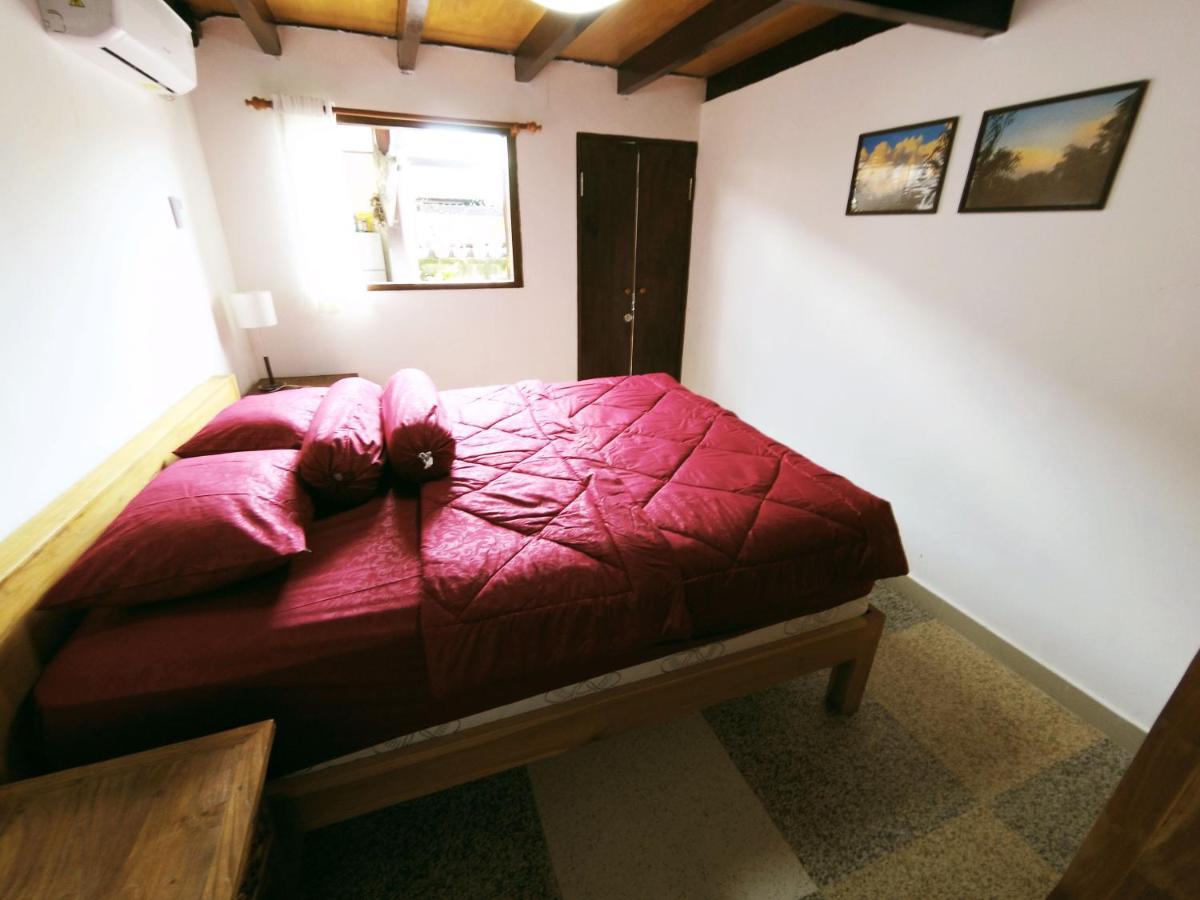 Capung Guesthouse Jimbaran Екстериор снимка